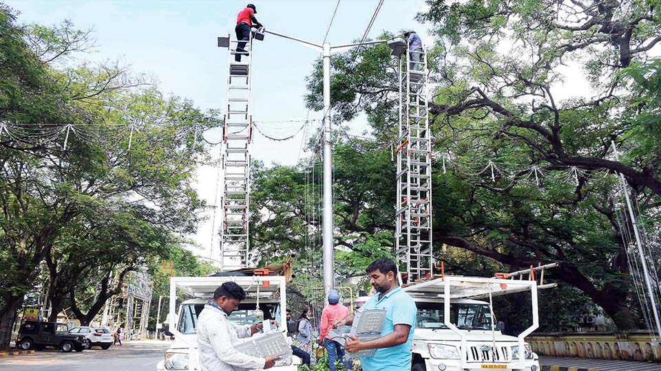 LED streetlight project sees light